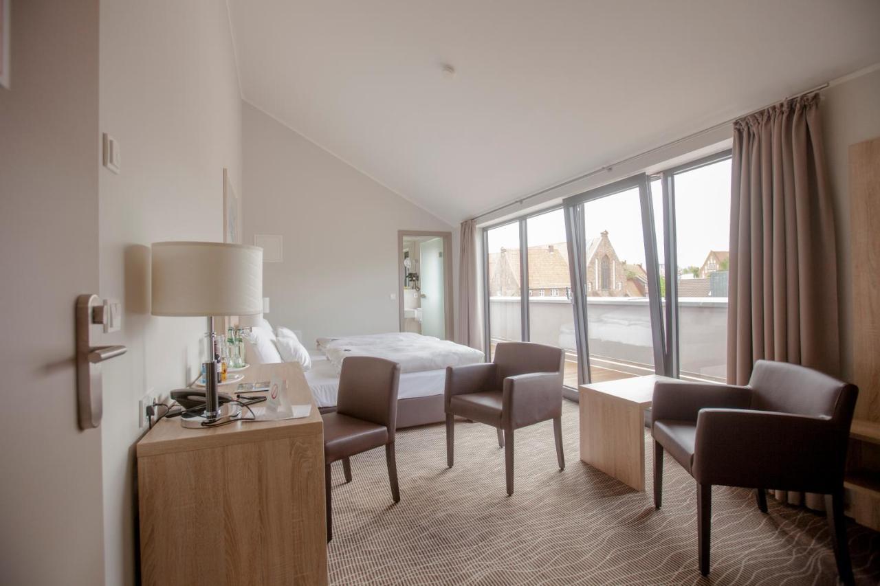 Hotel Hafenresidenz Stralsund Bagian luar foto