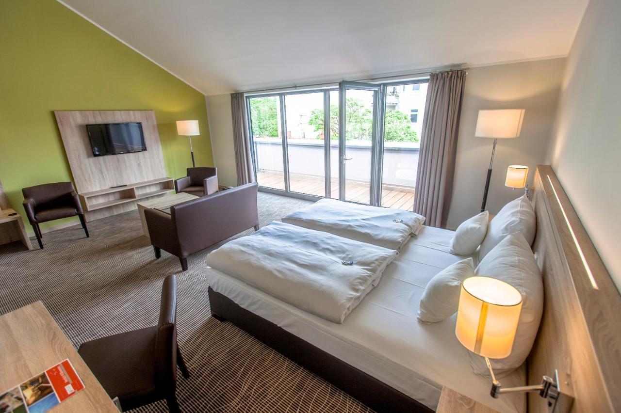 Hotel Hafenresidenz Stralsund Bagian luar foto