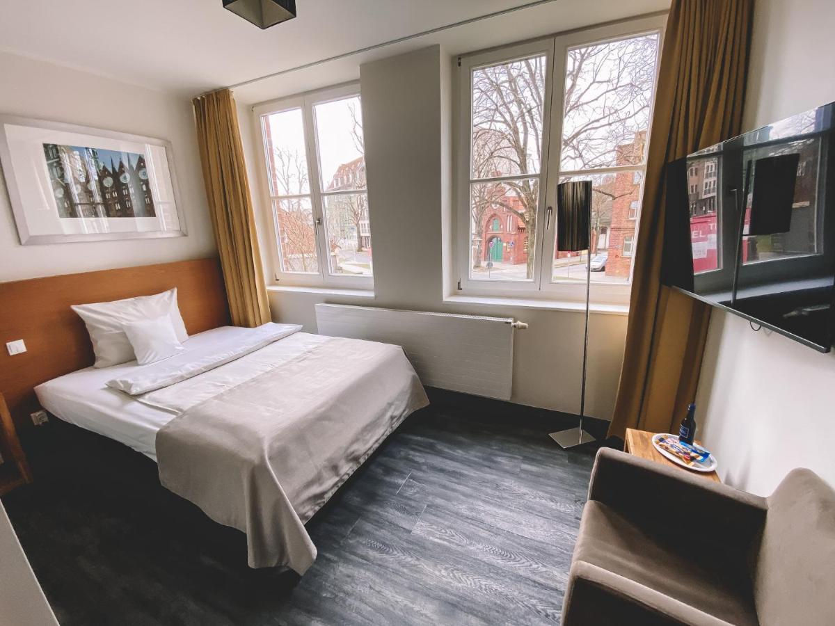 Hotel Hafenresidenz Stralsund Bagian luar foto