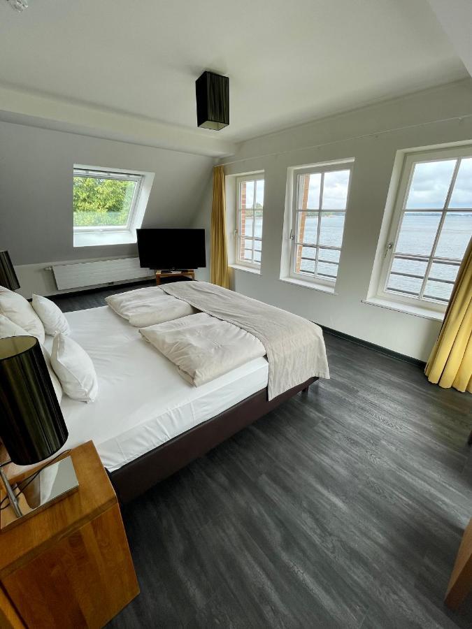Hotel Hafenresidenz Stralsund Bagian luar foto