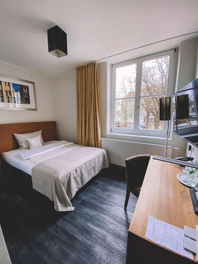 Hotel Hafenresidenz Stralsund Bagian luar foto