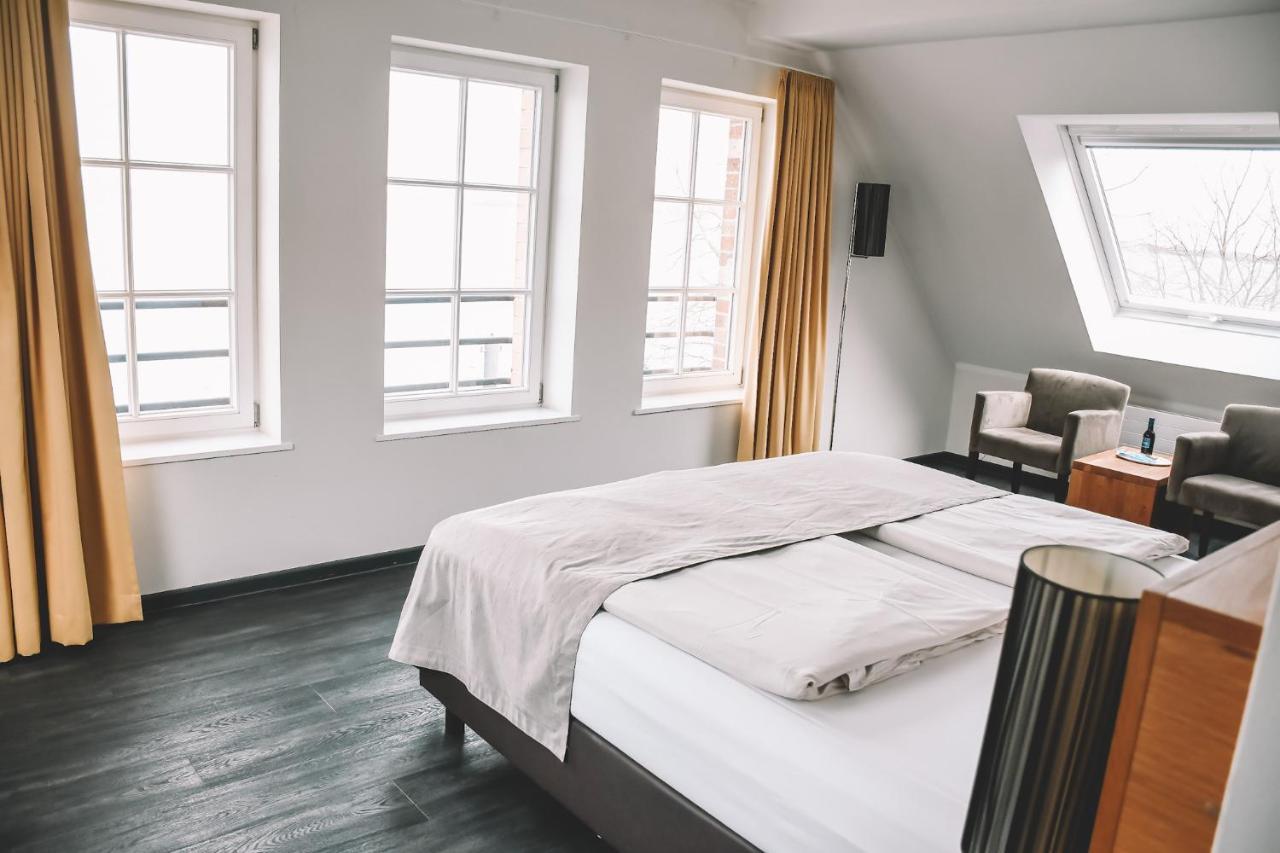 Hotel Hafenresidenz Stralsund Bagian luar foto