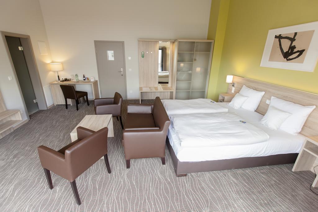Hotel Hafenresidenz Stralsund Ruang foto
